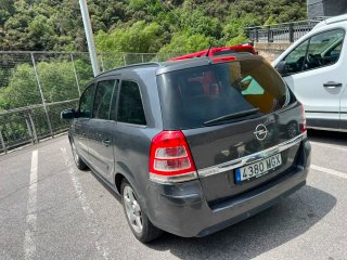 Opel Zafira 2011