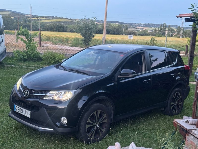 Toyota RAV4 2015 - foto 1