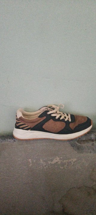 Zapatillas Lefties Marrones y Negras