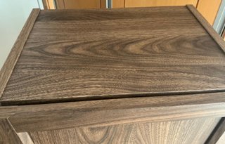 Mueble librería efecto nogal