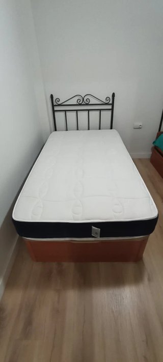 Cama canapé con colchón y cabezal