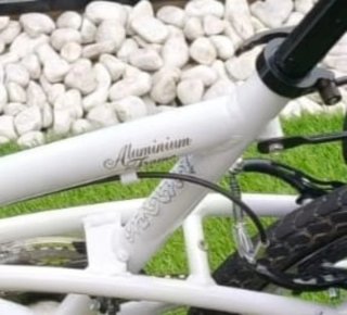 Bicicleta Mujer Blanca con Accesorios