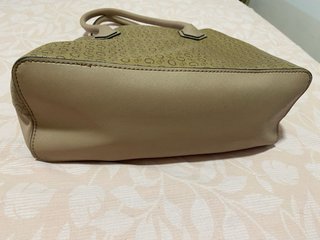 Bolso Guess Beige y Marrón