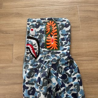 Felpa BAPE con cappuccio e stampa mimetica