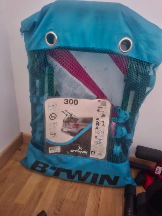 Portabicis Btwin 300 con placa señalizacion