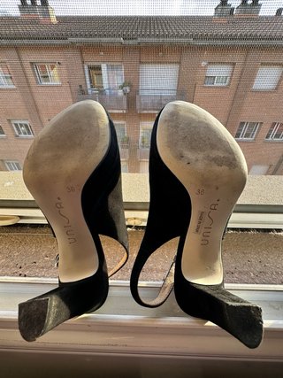 Zapatos de salón UNISA negros