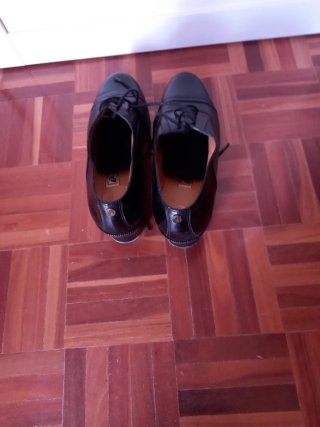 Scarpe eleganti nere di Lurueña