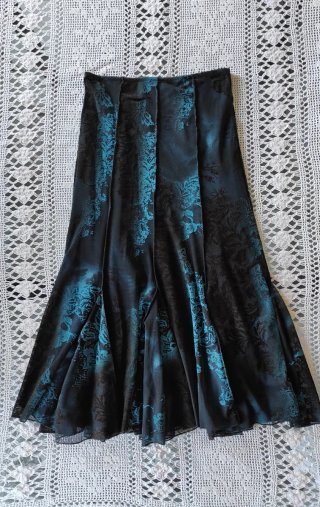 Conjunto de blusa y falda