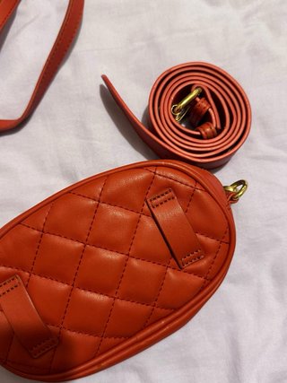 Bolso Pepe Moll rojo con estrellas doradas