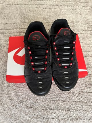Nike Air Max Plus TN Negras Rojas