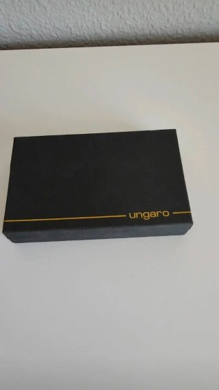 Reloj Deportivo UNGARO Nuevo con 2 Correas