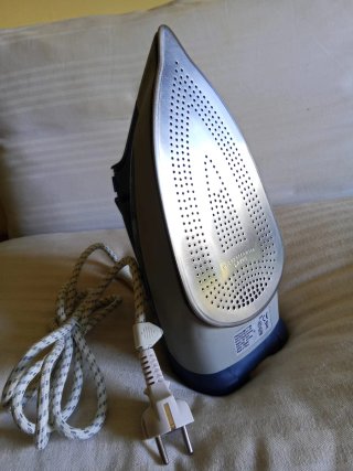 Ferro da stiro Rowenta(2 articoli) 35€