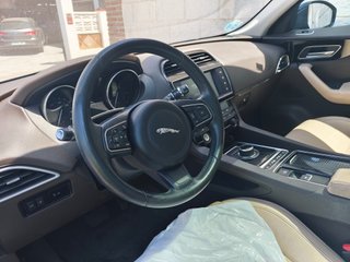 Jaguar F-Pace 2017 averiado
