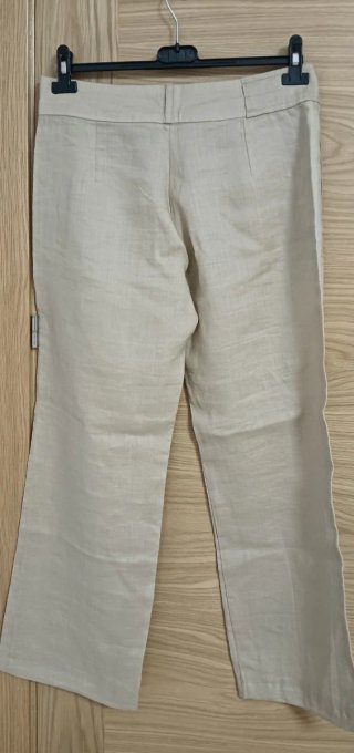 Pantalón beige para verano