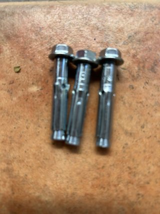 Lote 64 Tornillos Hilti HLC 8x40/10