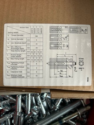 Lote 64 Tornillos Hilti HLC 8x40/10