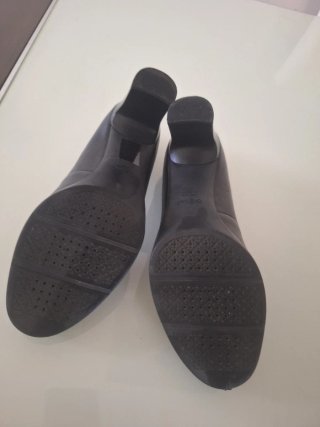Zapatos de tacón Geox piel negros