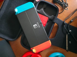 Nintendo Switch OLED + Accessori