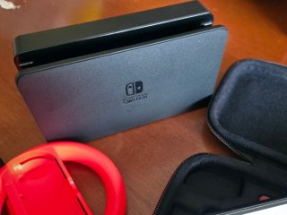 Nintendo Switch OLED + Accessori