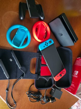 Nintendo Switch OLED + Accessori