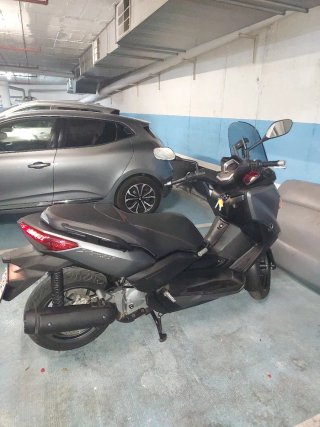 Yamaha xmax 125 de 2017 Negra/Gris Automática