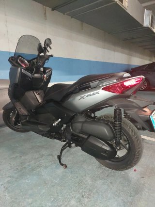 Yamaha xmax 125 de 2017 Negra/Gris Automática