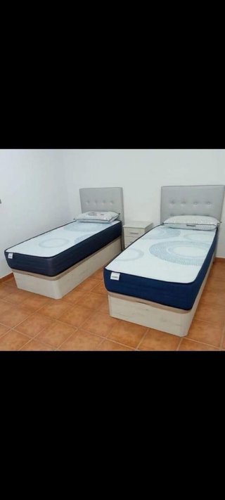 Canapés y colchones nuevos