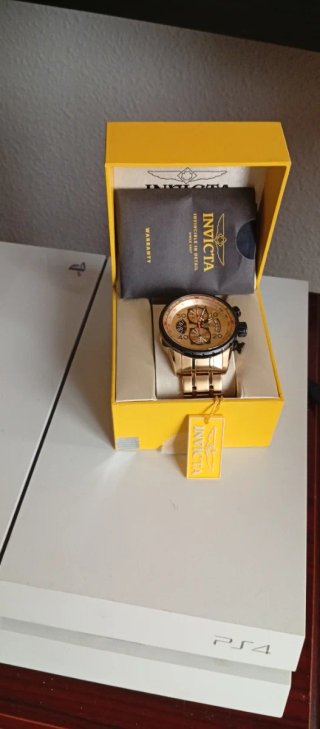 Reloj Invicta Aviator Dorado Cronógrafo