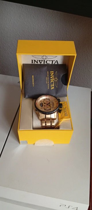 Reloj Invicta Aviator Dorado Cronógrafo