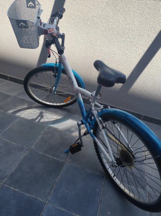 Bicicleta B'Twin Niña 24 Blanca y Azul
