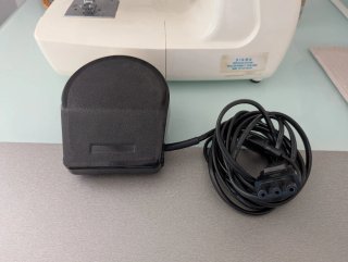 Máquina de coser Alfa 639