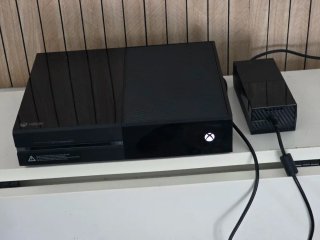 Xbox One 500GB Modello 1540