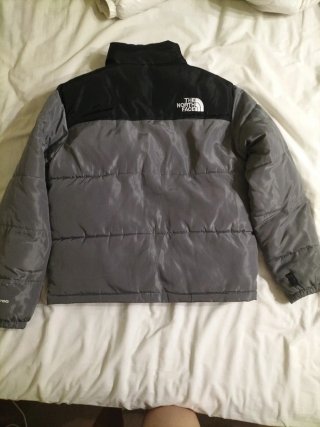Chaqueta The North Face Negra y Gris