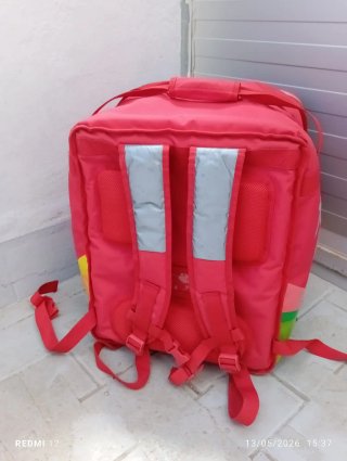 Bolsa térmica roja con interior plateado