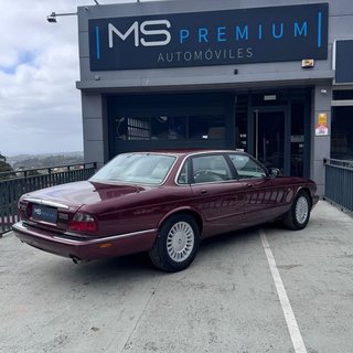 Jaguar XJ V8 Executive