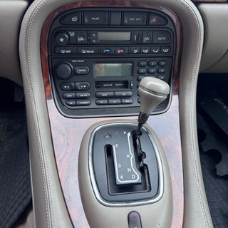 Jaguar XJ V8 Executive