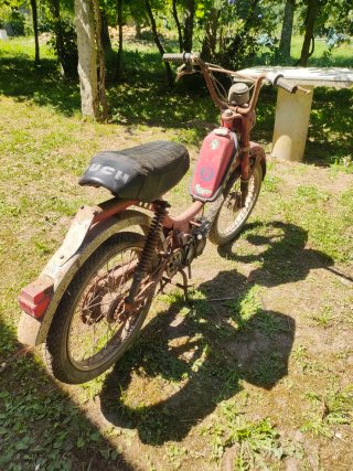 Puch Moped Roja Antigua