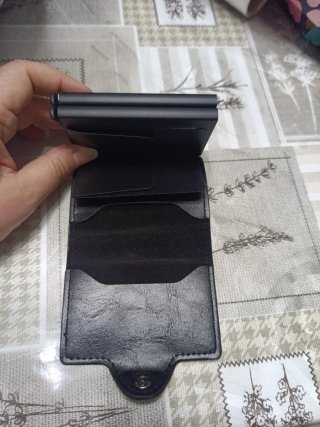 Portafoglio rigido con porta carte