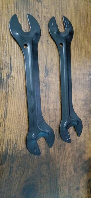 2 LLAVES PARA BUJES/PEDALES BICI