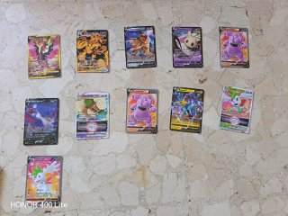 Lote de cartas Pokémon V y VMAX