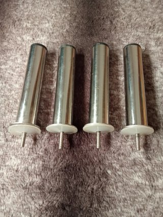 Juegos de Patas para Somiers, Canapés, Sofás.