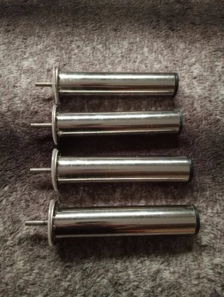 Juegos de Patas para Somiers, Canapés, Sofás.