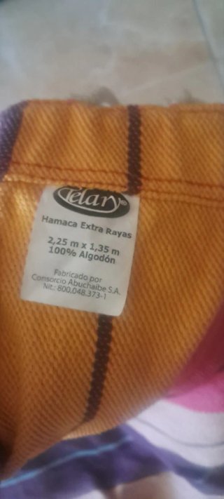 Hamaca de tela a rayas