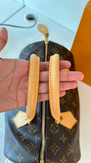 Louis Vuitton Speedy 30
