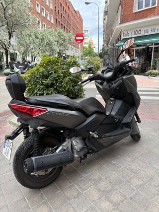 Yamaha X Max 250