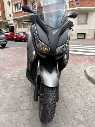 Yamaha X Max 250