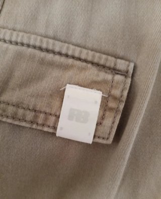 Pantalones cortos cargo color kaki