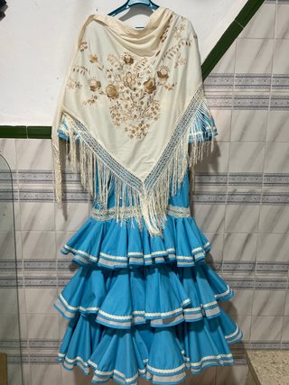 Traje Flamenca Azul + Regalo Mantón Beige
