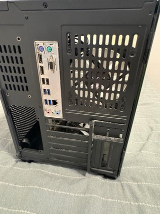 Caja PC Gaming con Placa Base
