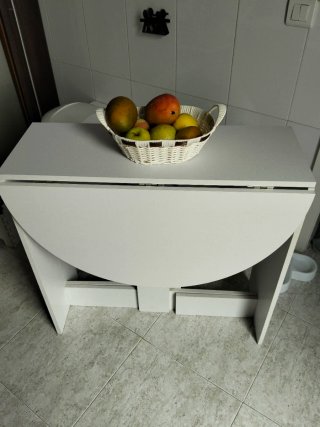 Mesa de cocina plegable blanca